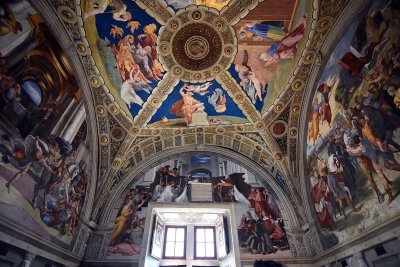 Room of Heliodorus (1512-1514) decorated by Raphael, Stanze di Raffaello, Vatican Museum - 0208