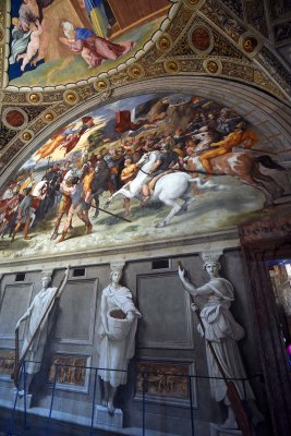 Room of Heliodorus (1512-1514) decorated by Raphael, Stanze di Raffaello, Vatican Museum - 0212