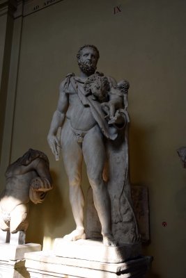 Heracles with Infant Telephos (Roman copy 2nd c. AD) - Vatican - 0545