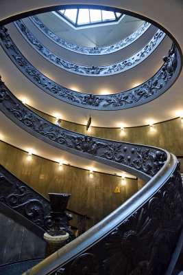 Bramante Staircase, designed by Giuseppe Momo in 1932, Vatican - 0573
