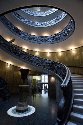 Bramante Staircase, designed by Giuseppe Momo in 1932, Vatican - 0577