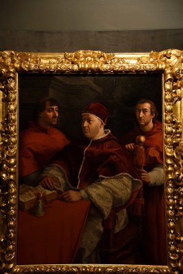 Pope Leo X with Cardinals Giulio de' Medici and Luigi de' Rossi (1518) - Raffaello - Uffizi Gallery, Florence - 0724