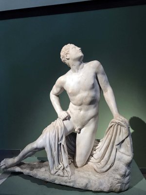 Statue of Niobe's Son, copy after an early Hellenistic statue, from the Horti of Caesar in Trastevere, via Aurelio Saffi - 3210