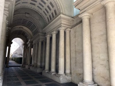 Forced perspective gallery by Francesco Borromini - 3064