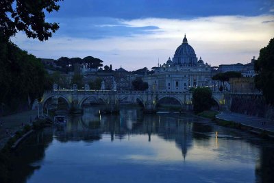 Basilica di San Pietro and Tiber River, sunset view from Ponte Umberto I - 1647