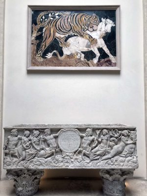 Panel in opus sectile with tiger assaulting a calf (1st half 4th c. AD) - Esquiline, Rome - 3461