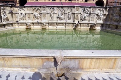 Fonte Gaia (Jacopo della Quercia), Piazza del Campo - 3863