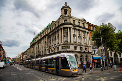 I was impressed at how clean and relatively quiet the streets of Dublin were.