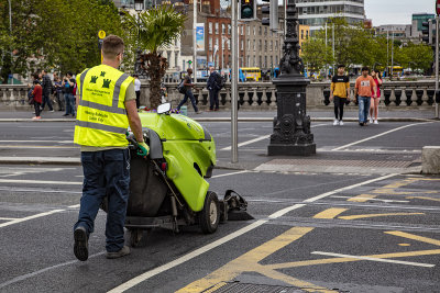 This is why downtown Dublin is soooo clean. 