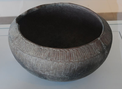 Guanche pottery.2.jpg
