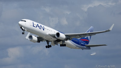 LAX 2019_044_openWith.jpg