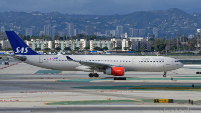 LAX 2019_126_openWith.jpg