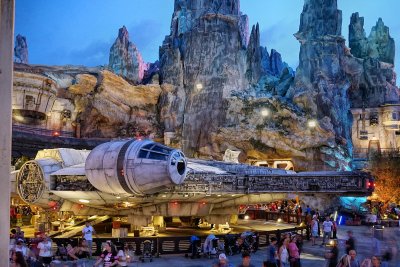 Galaxy's Edge - Millenium Falcon at night