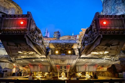 Galaxy's Edge - Millenium Falcon at night