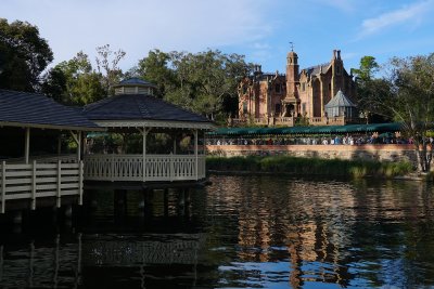 Aunt Polly's and Haunted Mansion