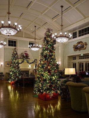 Boardwalk Resort Lobby Christmas