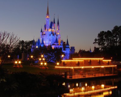 Castle and pavilion at night