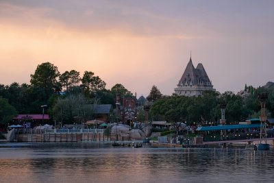 Canada pavilion at sunset