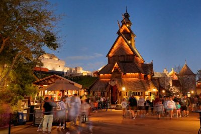 Norway pavilion at night