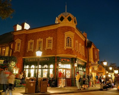 Rose & Crown pub at night