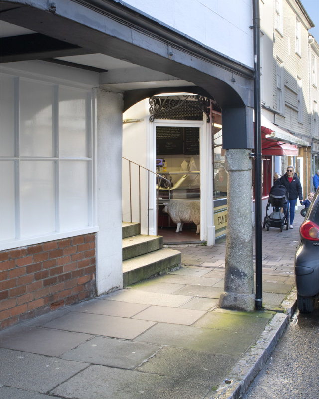 Week 08 - Shady side of the street #3.jpg