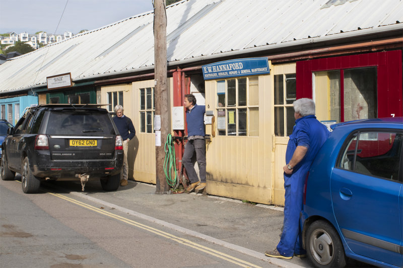 Week 21 - Keeping a safe distance - Island Street Salcombe.jpg