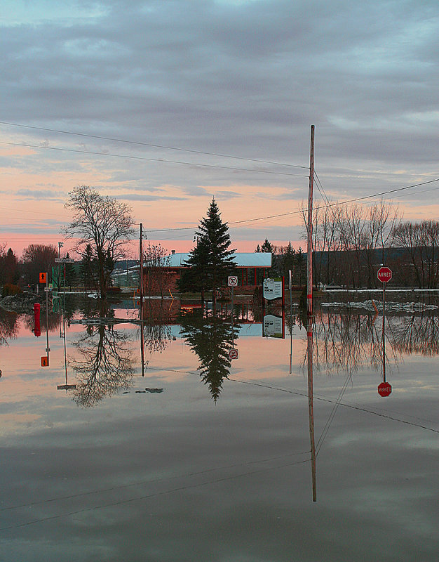 Reflection on the Chaudiere river