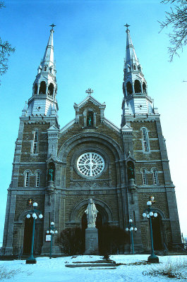 Eglise__Varennes.jpg