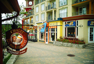 Village_du_MtTremblant_2.jpg