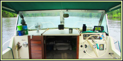 Breakfast on the water 