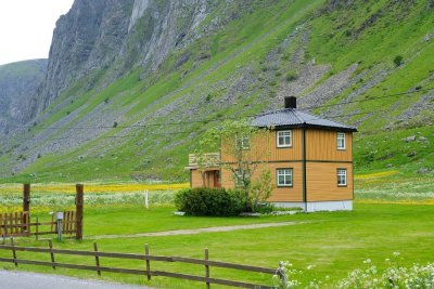 071_NOR190266.jpg