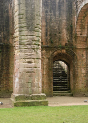 207. Fountains Abbey: verticals