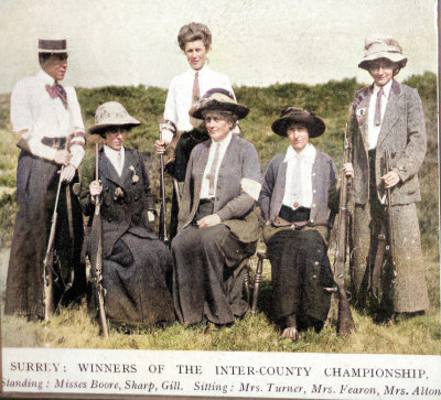 H&P ladies team winning another trophy.