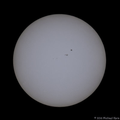 zonnevlekken AR2588/AR2585- sunspots AR2488/AR2585