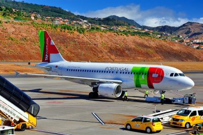 TAP-Air Portugal, Airbus A319, CS-TTQ, Pushback