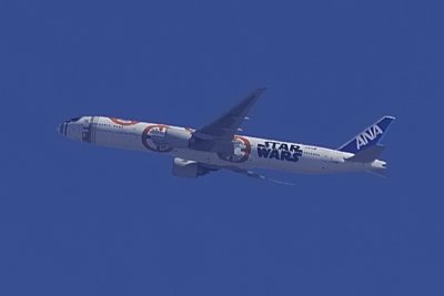 ANA, Boeing B-777/300,JA789A, Star Wars, BB-8