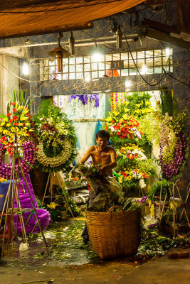 Saigon, City of contrasts and colors