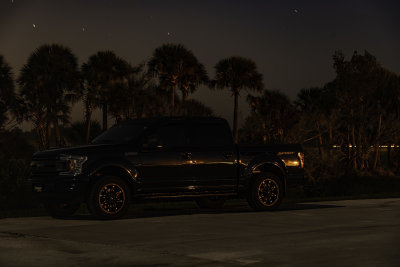 vD82_9549_DarkInDark.jpg