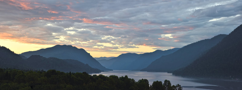 Teletskoye lake