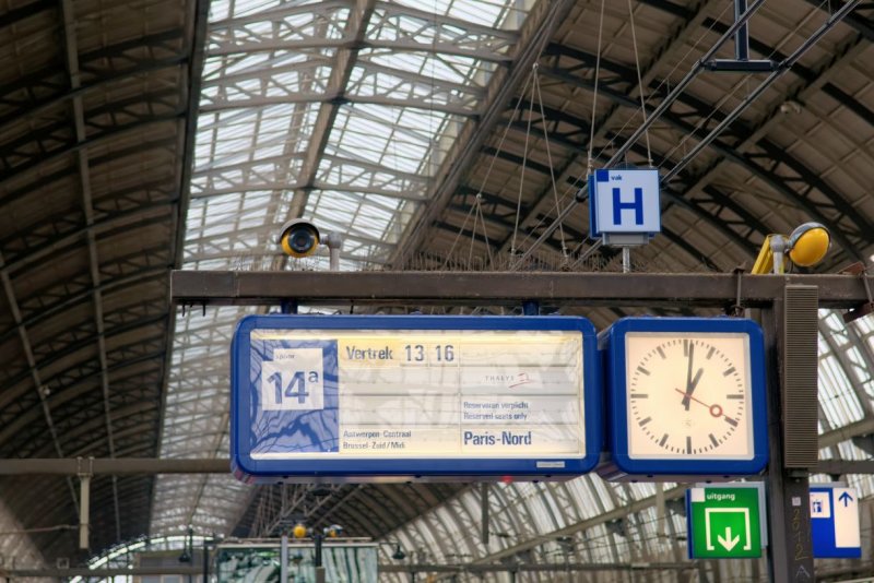 Depature to Paris