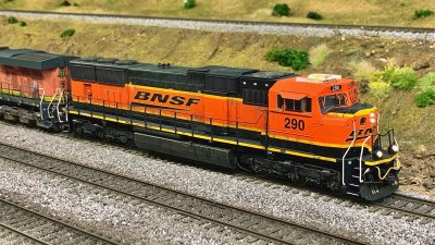 BNSF 290, Custom numbered/detailed Athearn Genesis SD75M