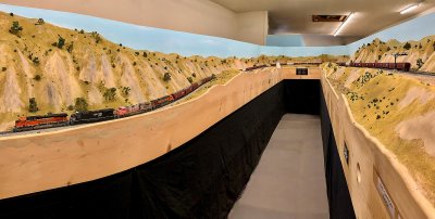 BIG panorama of a 55 car BNSF grainer around Canyon.