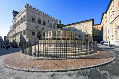 Fontana Maggiore and the buildings of the Piazza IV Novembre