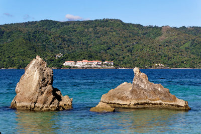 Luxury Bahia Principe Samaná resort, between the rocks
