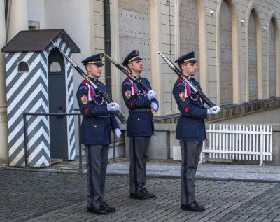 changing of the guard at Prague Castle