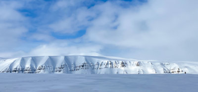 Svalbard mountains and snow