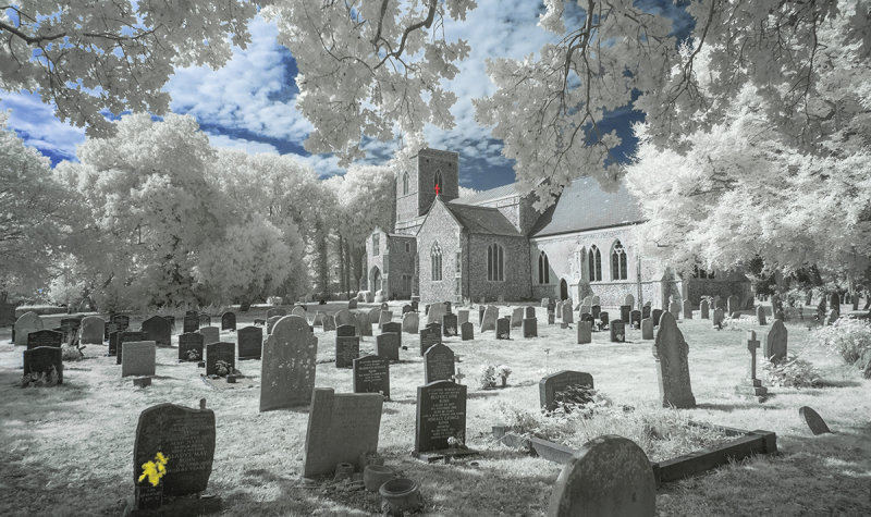 a St Botolph`s Church (infrared).jpg