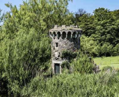 Folly 