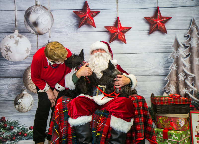 Tell and Klara with Santa