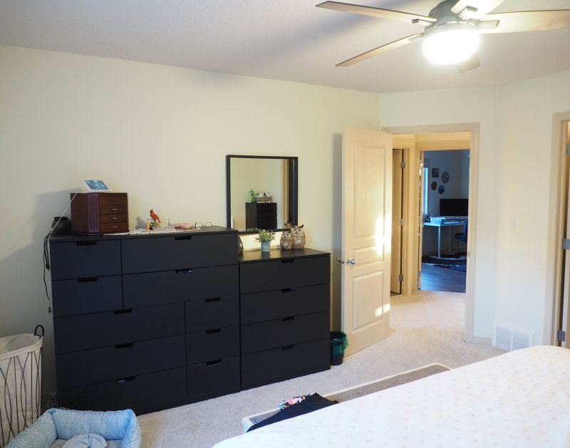 Master Bedroom4.JPG